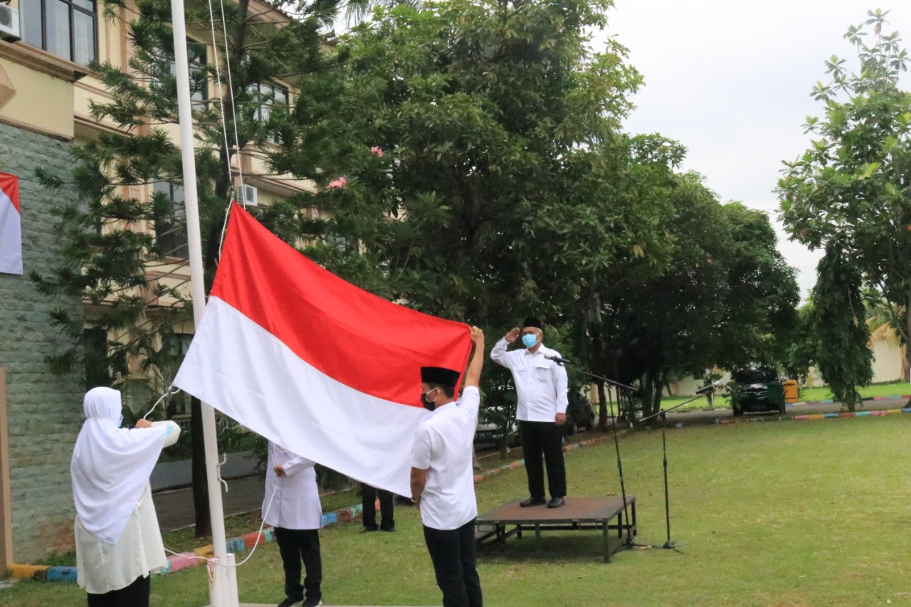 Upacara Hari Amal Bhakti Ke-75 Kementerian Agama di Lingkungan Balai Litbang Agama Jakarta dan Balai Diklat Keagamaan Jakarta